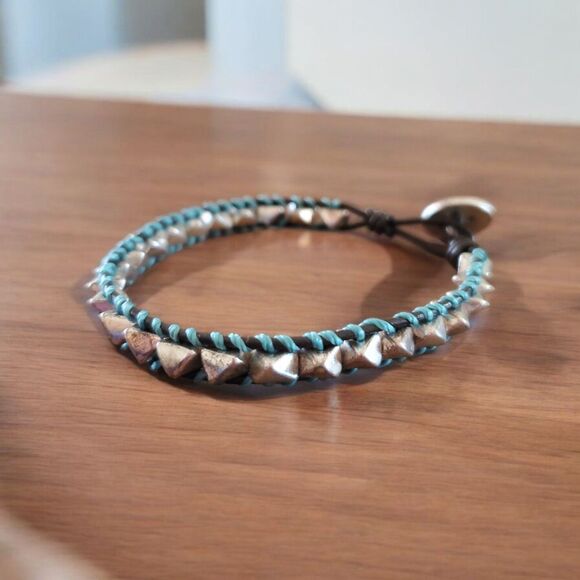 Fossil Logo button leather bracelet Metal silver beads 7.5" - Picture 2 of 4